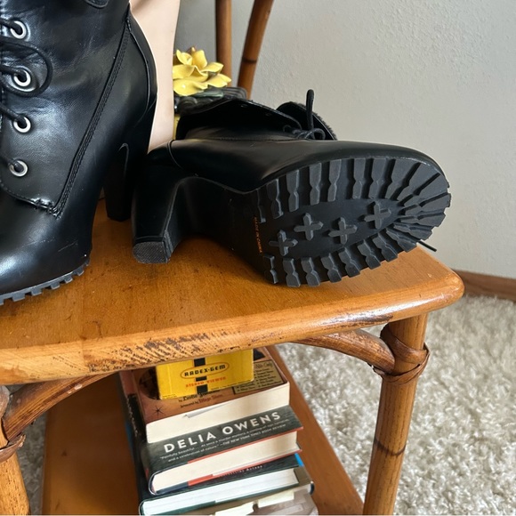 SOLD Retro Black Ankle Boots 9 Heel Bootie Faux Fur - Picture 8 of 8